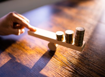 Money,leverage,and,economy,balance ,inflation,insurance