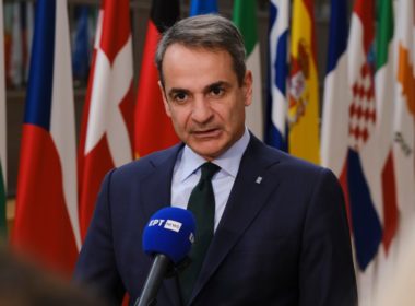 Greece's,prime,minister,kyriakos,mitsotakis,gives,a,presser,during,the