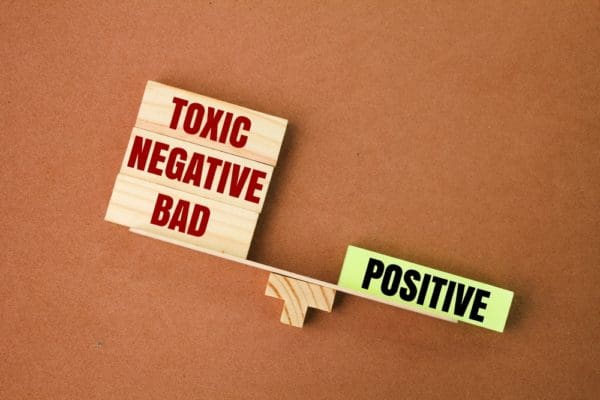 Balance,between,positive,and,toxic,,negative,and,bad,words ,the