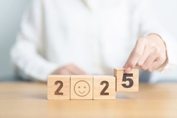 Happy,new,year,2025,with,smile,block ,satisfaction,,feedback,,review,