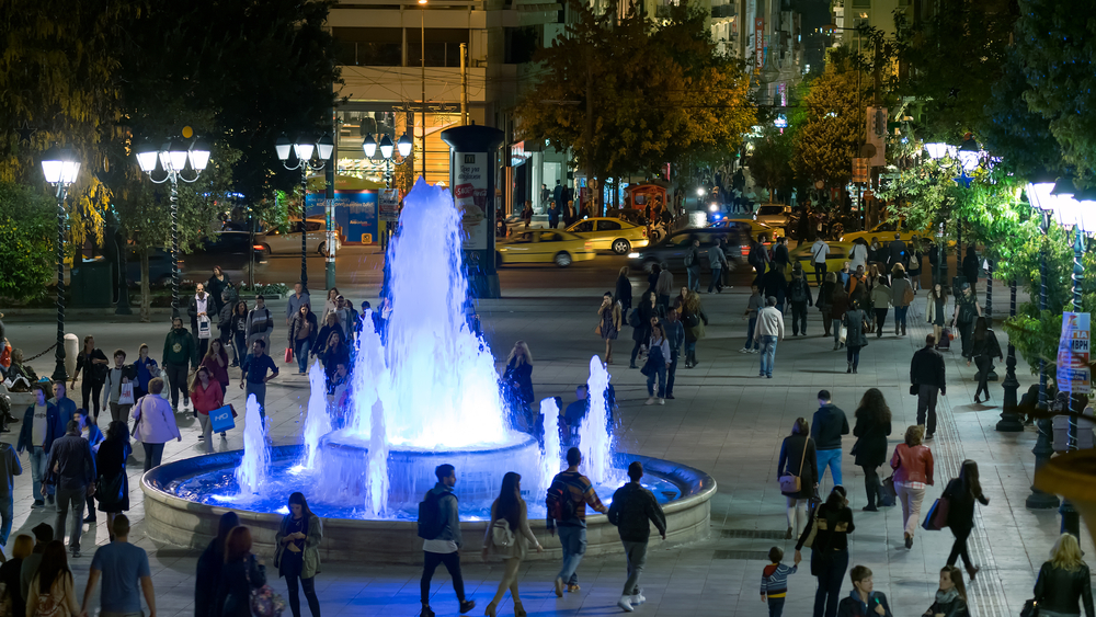 Athens,,greece,11,november,2015 ,ordinary,night,life,at,sintagma