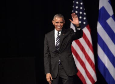 Athens,,greece,,nov,16,,2016:u s ,president,barack,obama,waves,to