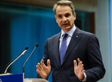 Greece's,prime,minister,kyriakos,mitsotakis,gives,a,press,statement,on