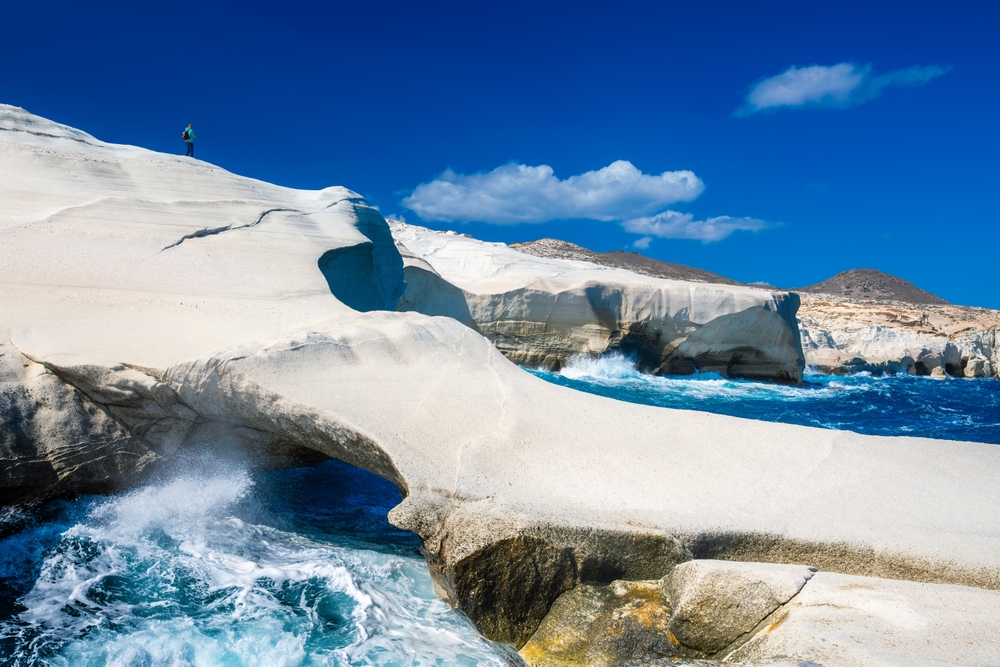 White,chalk,cliffs,in,sarakiniko,,milos,island,,cyclades,,greece