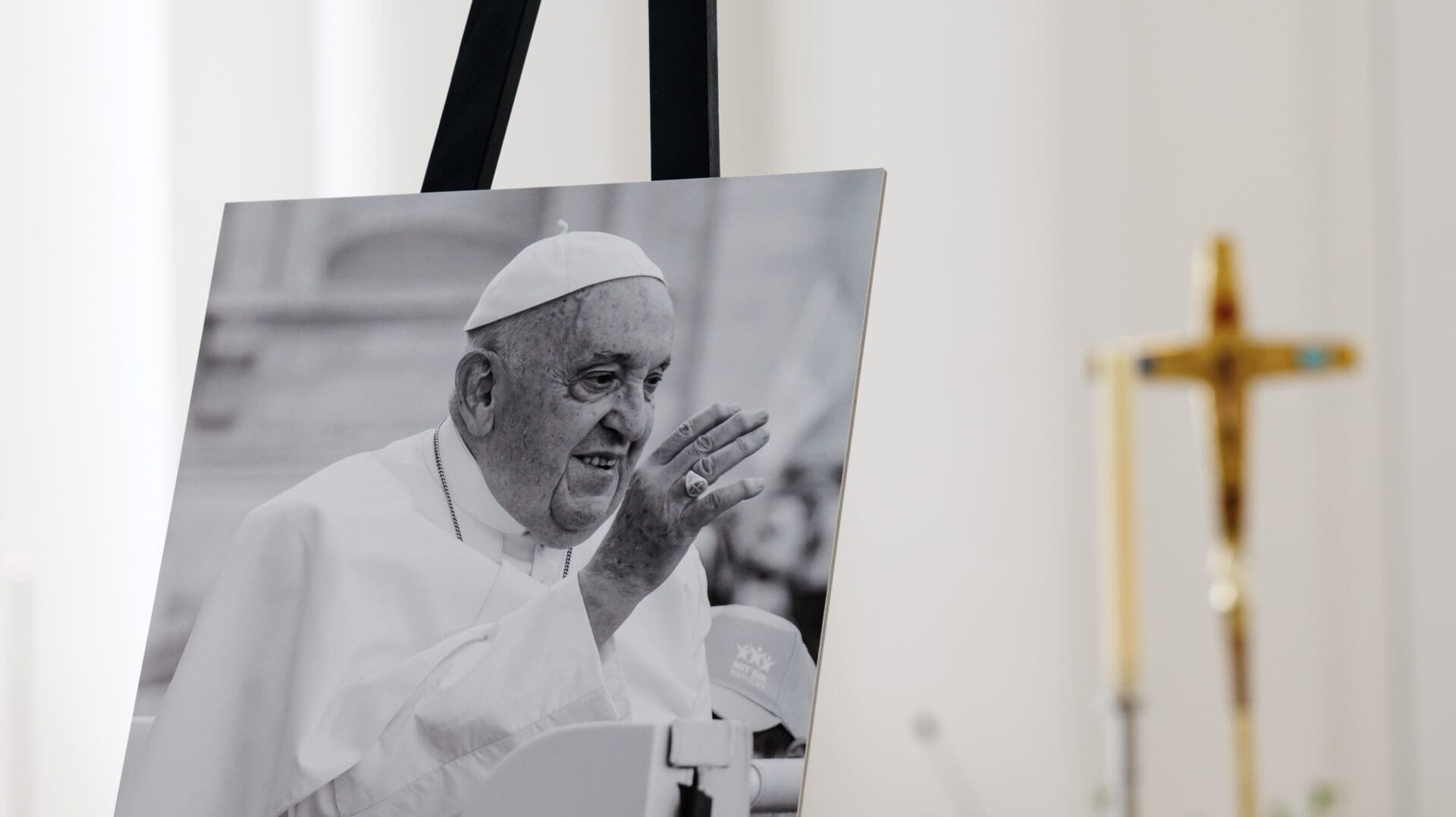 Book of condolence for pope francis opened at berlin cathedral