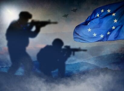 Silhouettes,of,soldiers,at,war,with,the,european,flag
