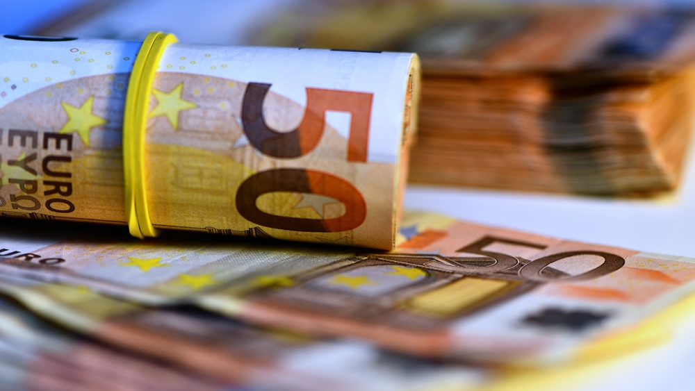 Pile,of,50,real,euro,notes,isolated,on,white ,about