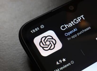 The,chatgpt,app,logo,is,displayed,on,the,screen,of