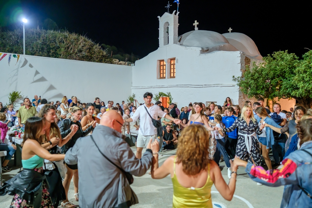 Ios,,greece, ,september,7,,2023,:,7,,2022,: