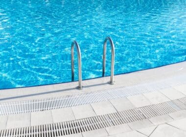 Swimming,pool,with,stair,and,water ,swimming,pool,with,handrail