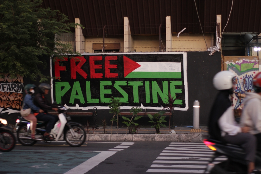Yogyakarta,,indonesia december,27,,2024;,free,palestine,mural,,a,mural,of