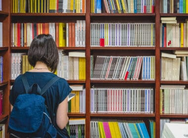 Athens,,greece, ,april,28,2018:,a,young,woman,reading