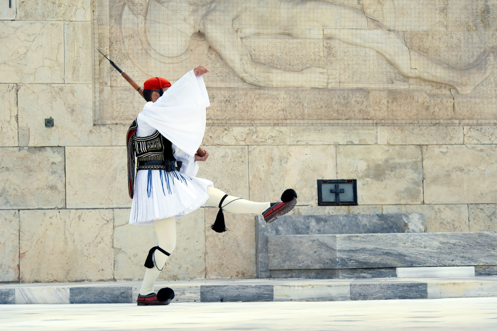 Evzoni,guard,in,front,of,the,greek,parliament,,athens