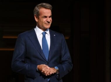 Shutterstock 2353272225