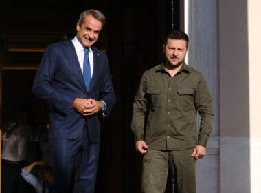 Greece's,prime,minister,kyriakos,mitsotakis,welcomes,ukraine's,president,volodymyr,zelenskyy