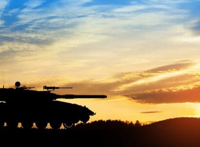 Silhouette,of,army,tank,at,sunset,sky,background ,military,machinery