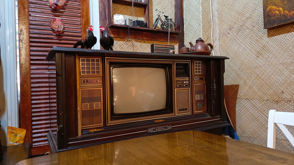 Saturday,,14,september,2024,at,bogor,an,authentic,restaurant,with