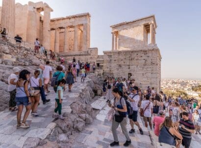 Athens,,greece, ,august,2,,2022:,crowds,of,tourists,visit